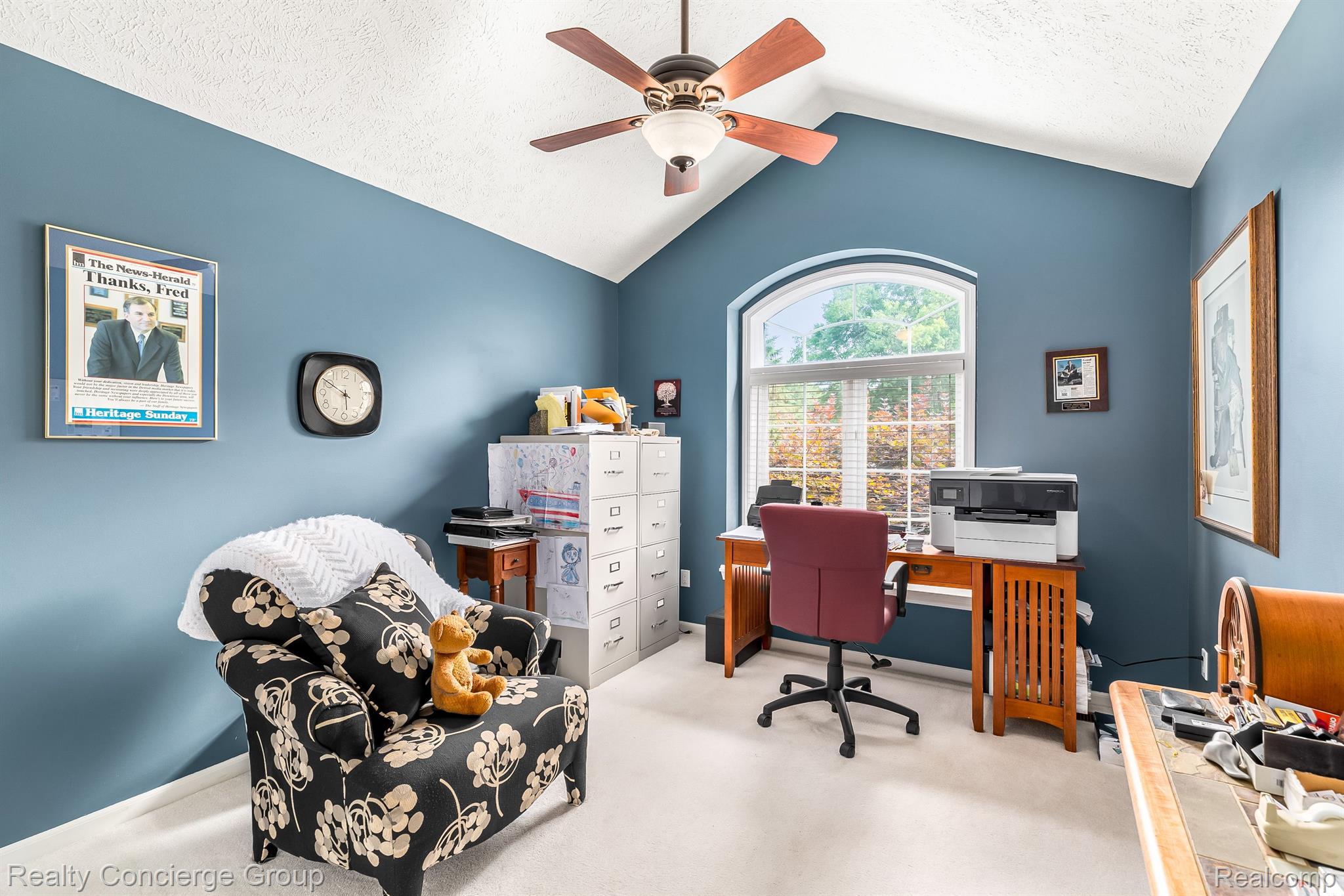 9761 Quail Ridge Run Brighton, MI 48114 - Photo 18 of 30 Perfect room for a child or guest, vaulted ceiling