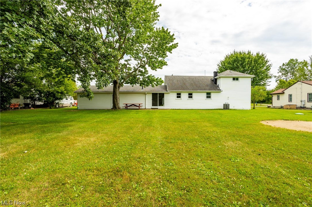 42578 Webster Road Lagrange, OH 44050 - Photo 31 of 35