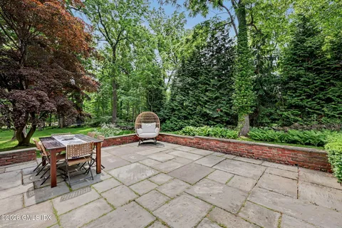 $3,250,000 | 32 Welwyn Road, Riverside, CT 06878