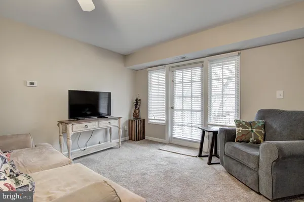 $2,400 | 8354 G Dunham Court, Unit 655, Springfield, VA 22152