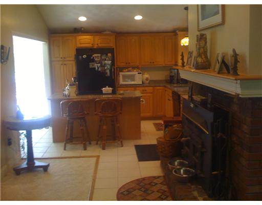 203 Log Road Smithfield, RI 02917 - Photo 5 of 10 Dining Room.