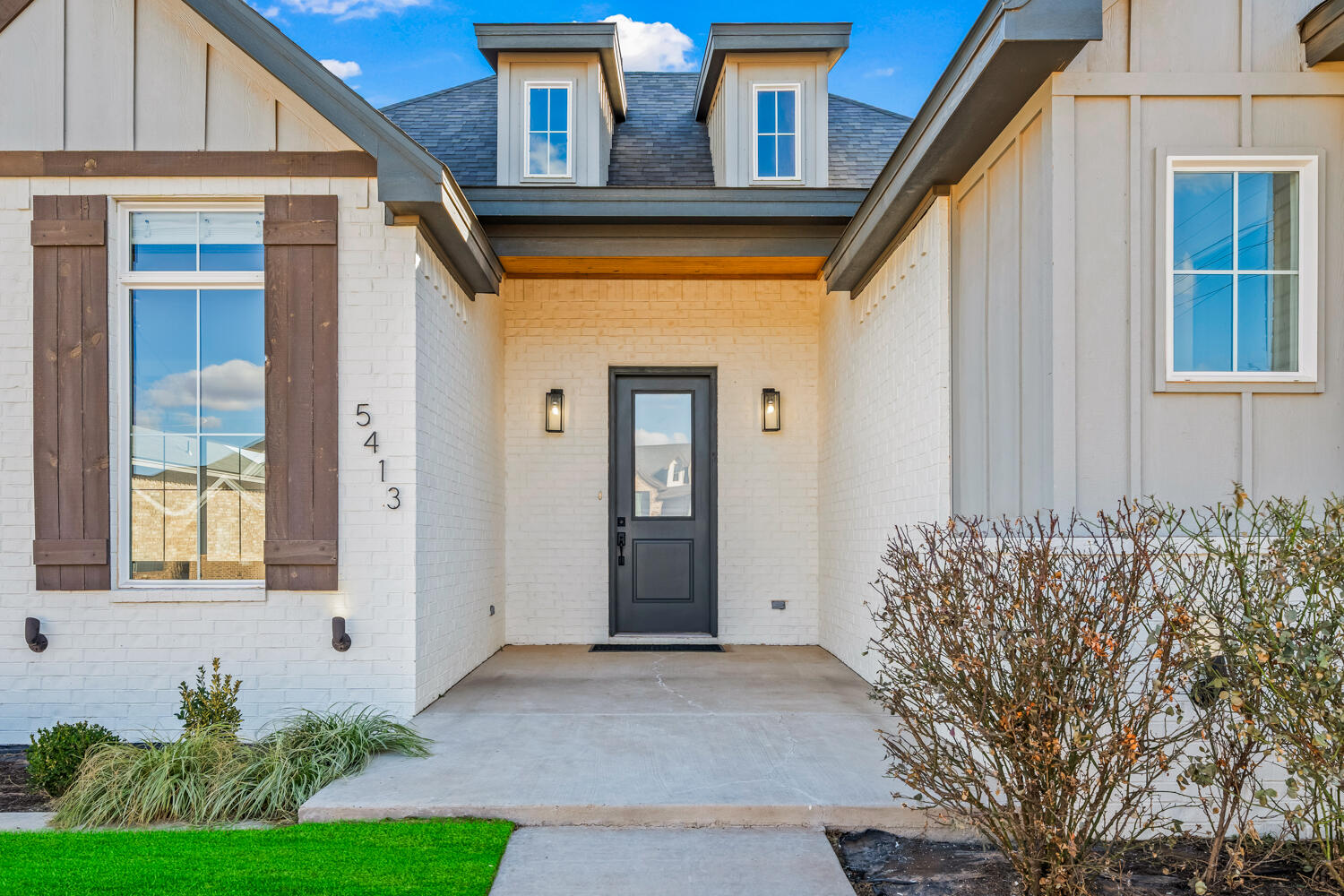 5413 112th Street Lubbock, TX 79424 - Photo 4 of 50 5413 112th st grass fix-9