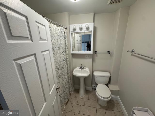 4838 Smick Street Philadelphia, PA 19127 - Photo 8 of 25 First Floor Full Bath