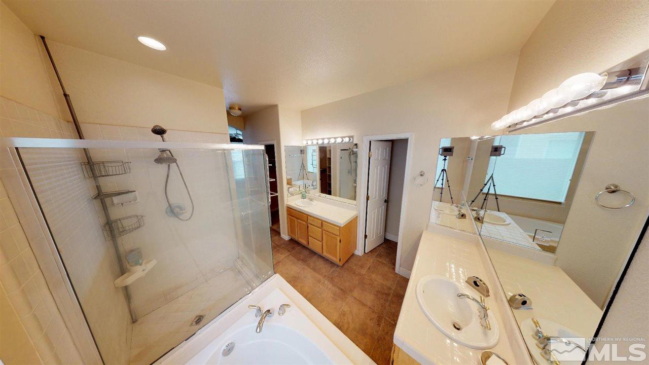 9445 Oakley Lane Reno, NV 89521 - Photo 13 of 25 Photo 13