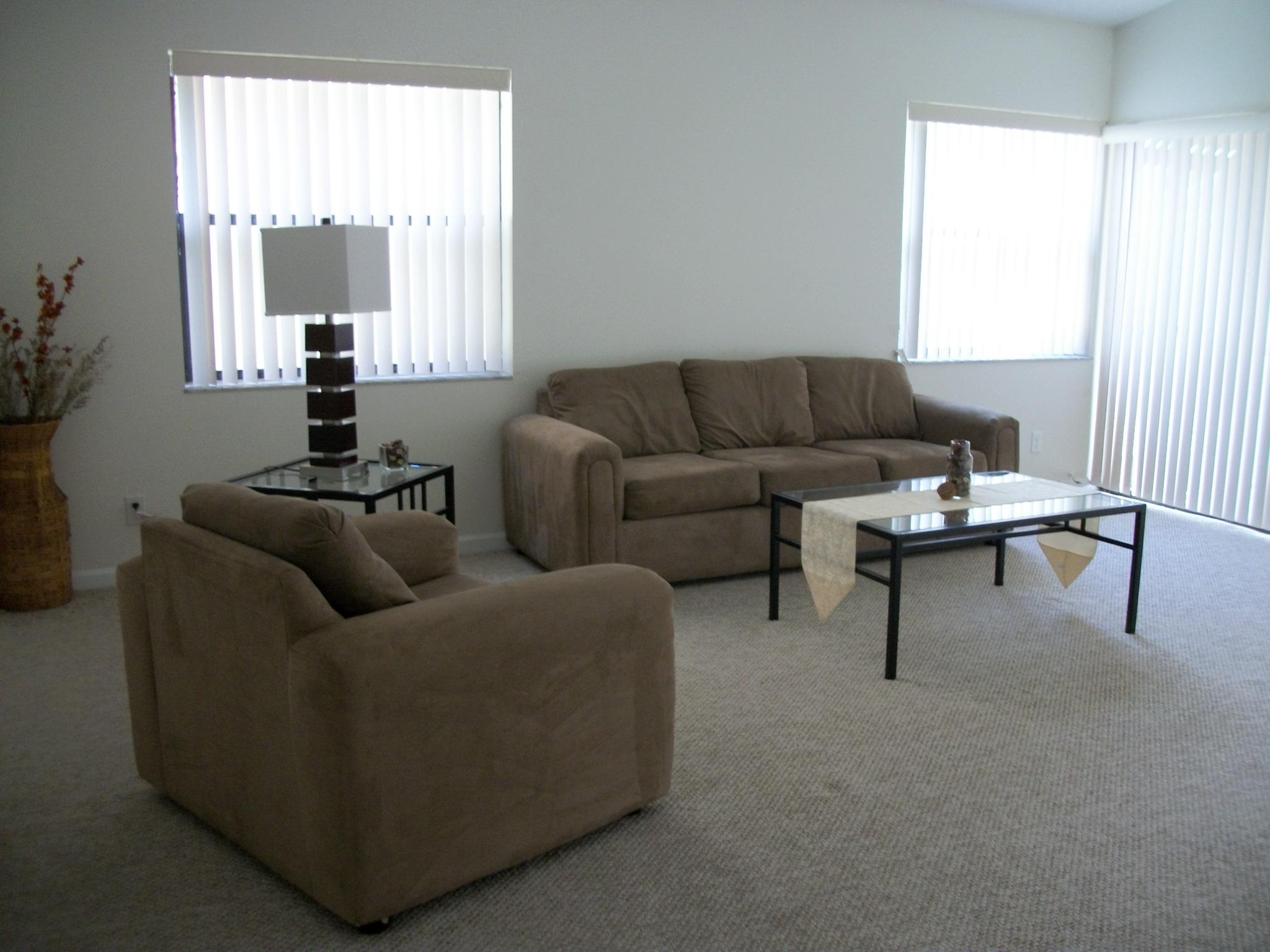 7615 Solimar Circle Boca Raton, FL 33433 - Photo 16 of 32 Living Room