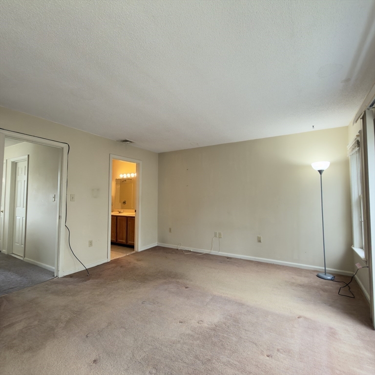 48 Castlegate Drive, Unit 48 Springfield, MA 01129 - Photo 19 of 21 Gallery Image 19