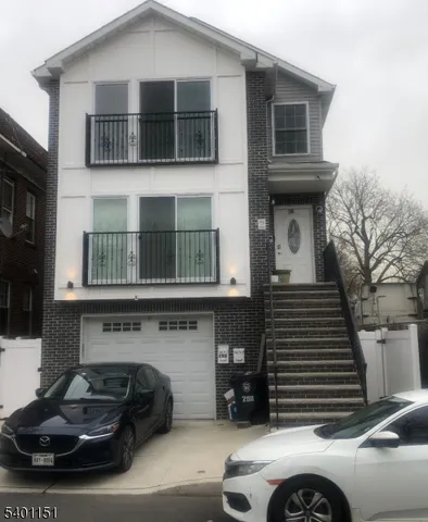 $2,800 | 298 Ridgewood Avenue, Newark, NJ 07112