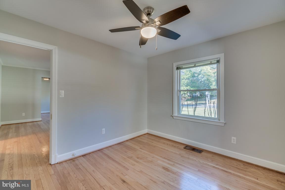 10113 Greenock Road Silver Spring, MD 20901 - Photo 11 of 29