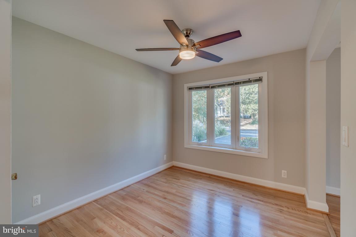 10113 Greenock Road Silver Spring, MD 20901 - Photo 7 of 29