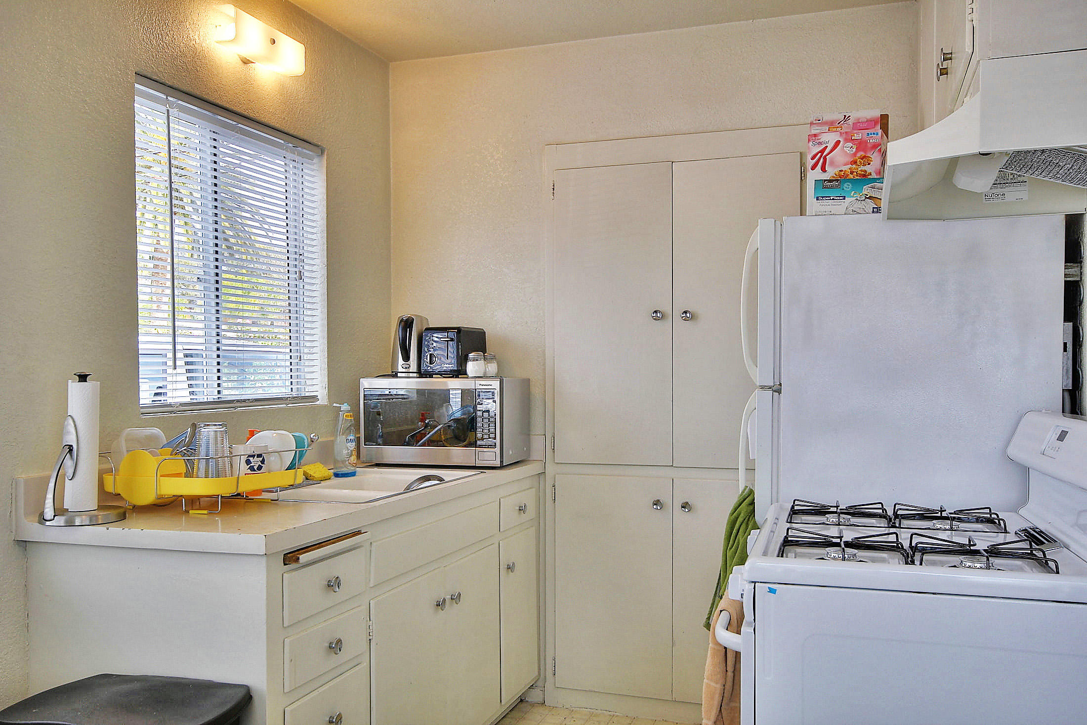 6565 Segovia Road Goleta, CA 93117 - Photo 3 of 19 6565 Segovia