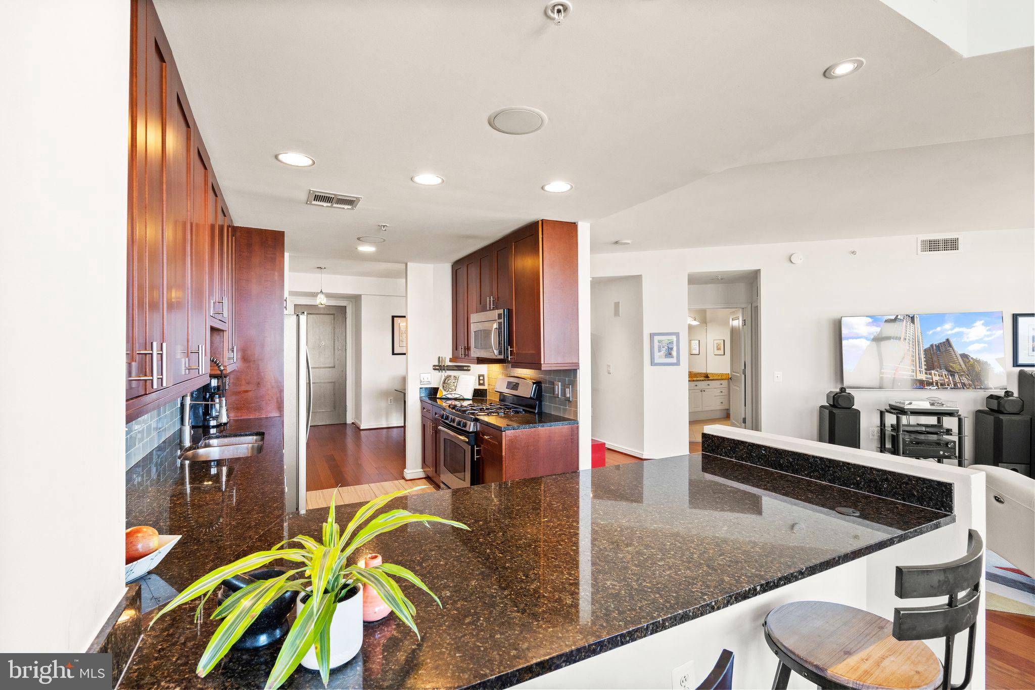 11990 Market Street, Unit 1013 Reston, VA 20190 - Photo 13 of 56 Gallery Image 13
