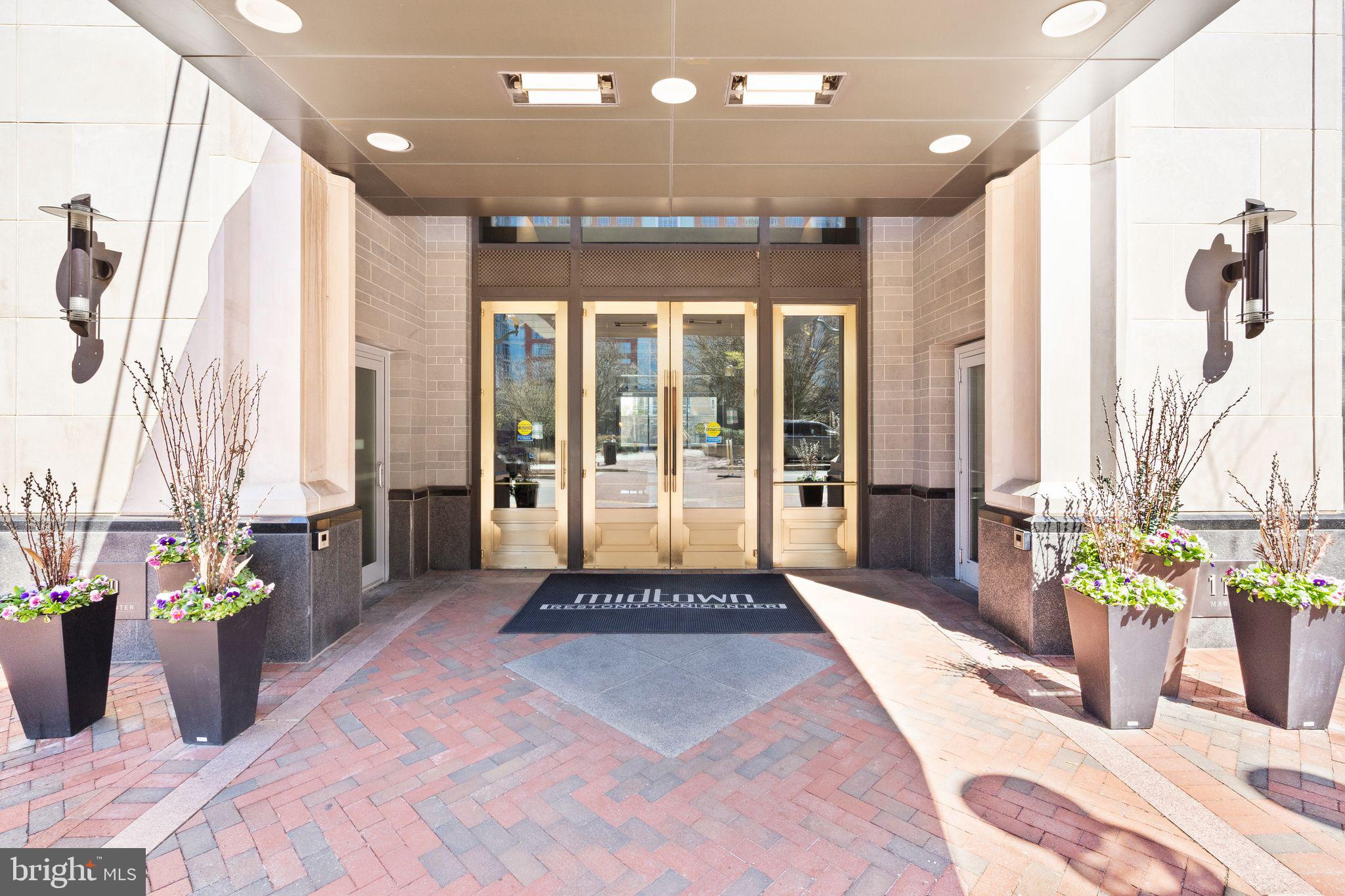 11990 Market Street, Unit 1013 Reston, VA 20190 - Photo 3 of 56 Gallery Image 3
