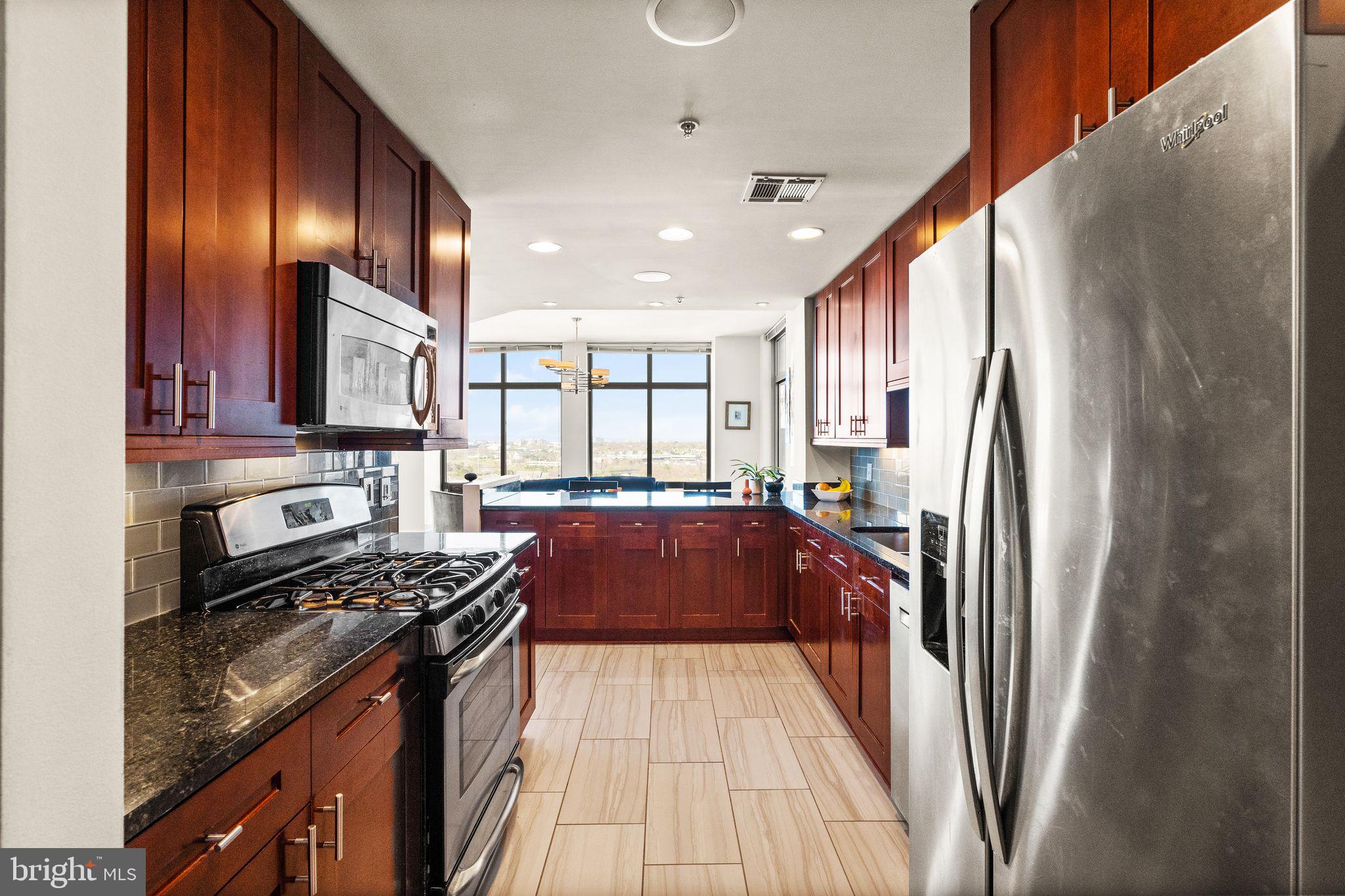 11990 Market Street, Unit 1013 Reston, VA 20190 - Photo 8 of 56 Gallery Image 8