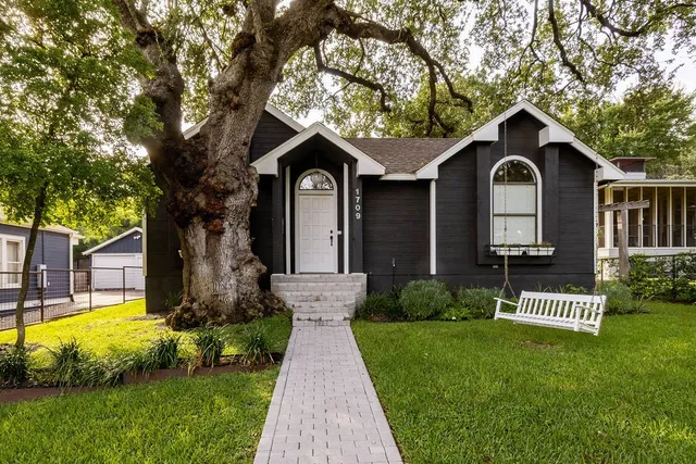 $12,000 | 1709 Alta Vista Avenue, Austin, TX 78704
