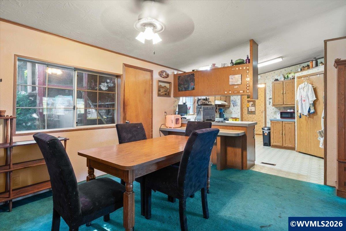 40450 South McCully Mountain Road Lyons, OR 97358 - Photo 9 of 36 Gallery Image 9