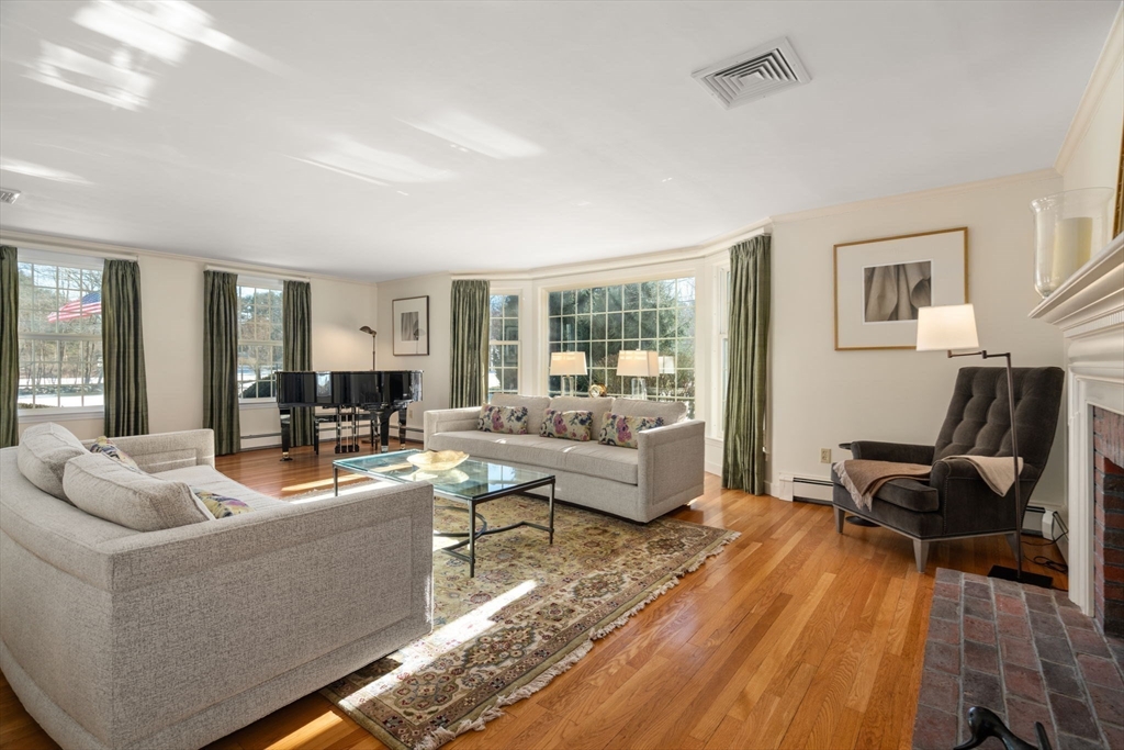 54 Old Connecticut Path Wayland, MA 01778 - Photo 5 of 30