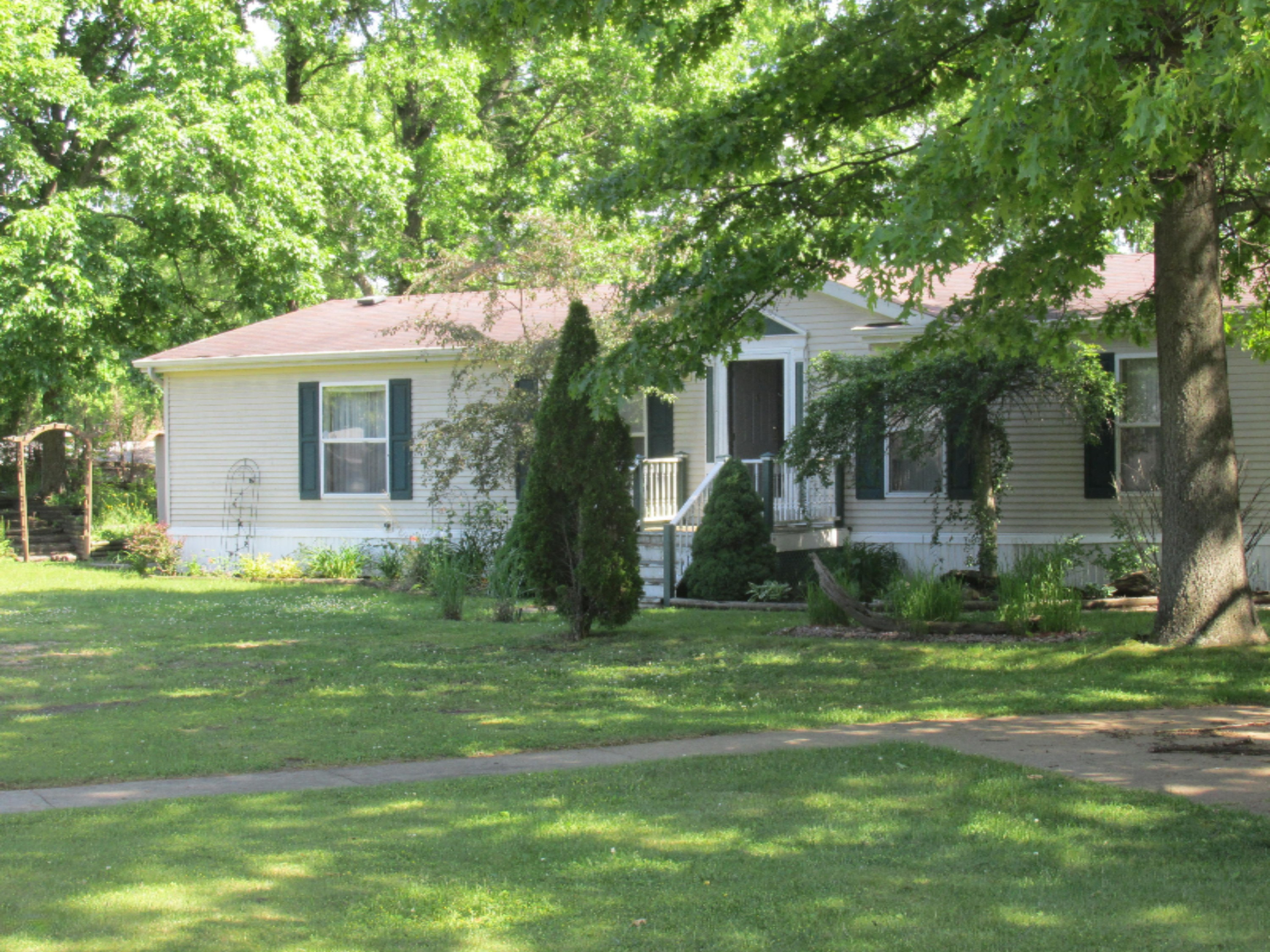 2006 Ontario Road, Unit 93 Niles, MI 49120 - Photo 1 of 23 IMG_0989