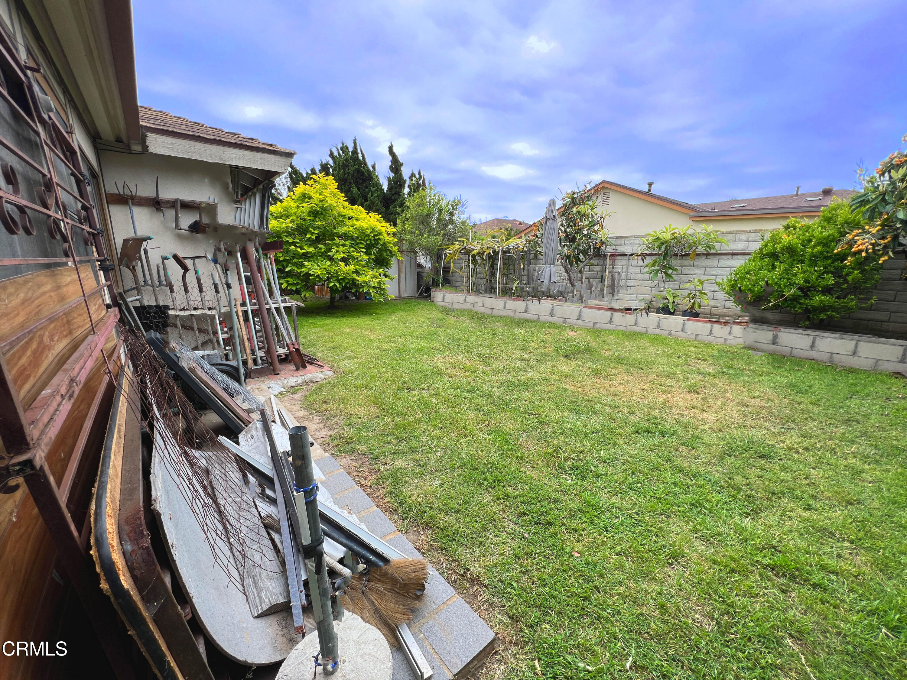 5001 Ivan Drive Oxnard, CA 93033 - Photo 11 of 16 a view of a backyard