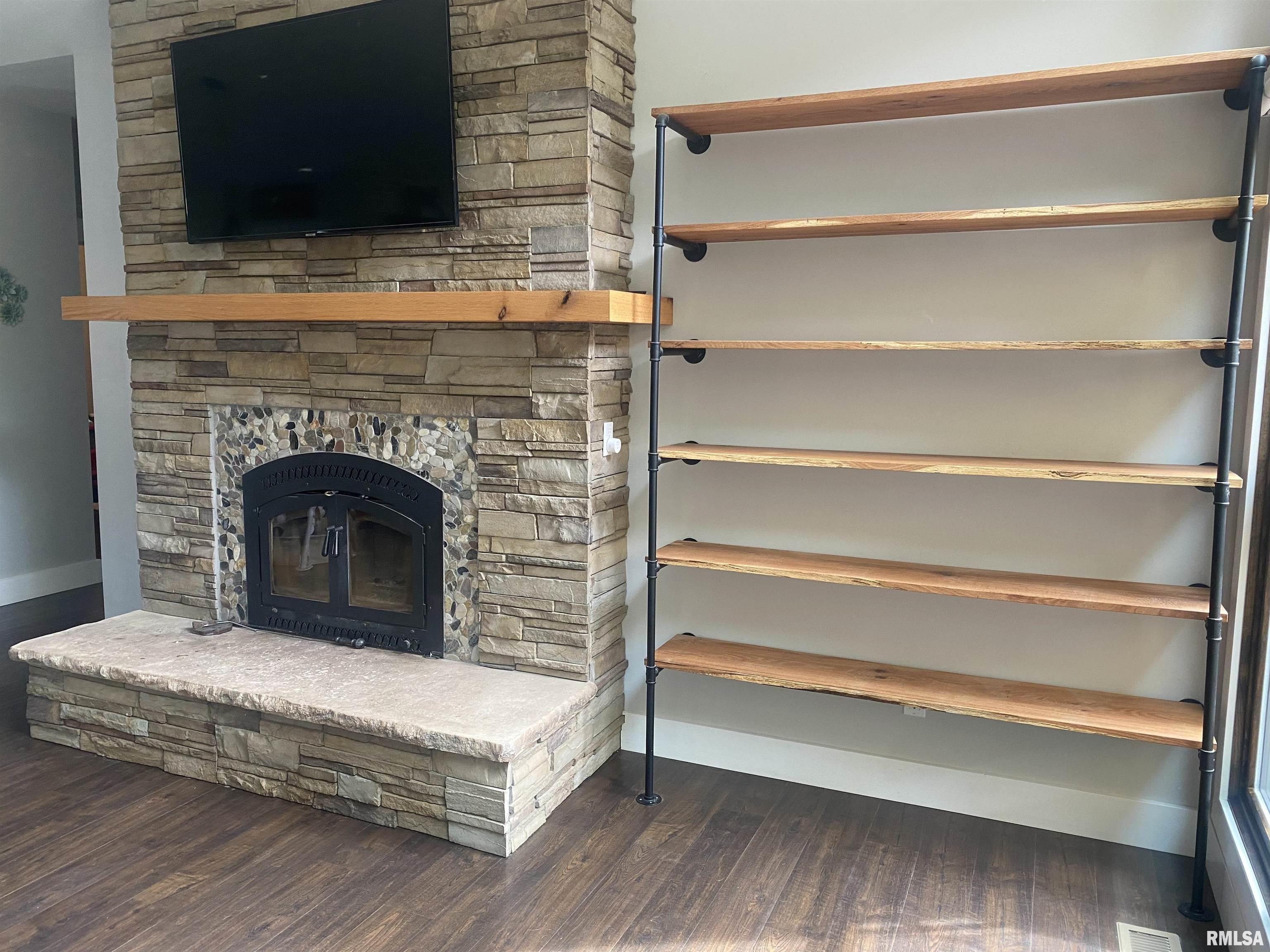 305 Timber Creek Road Jacksonville, IL 62650 - Photo 15 of 60 Gallery Image 15