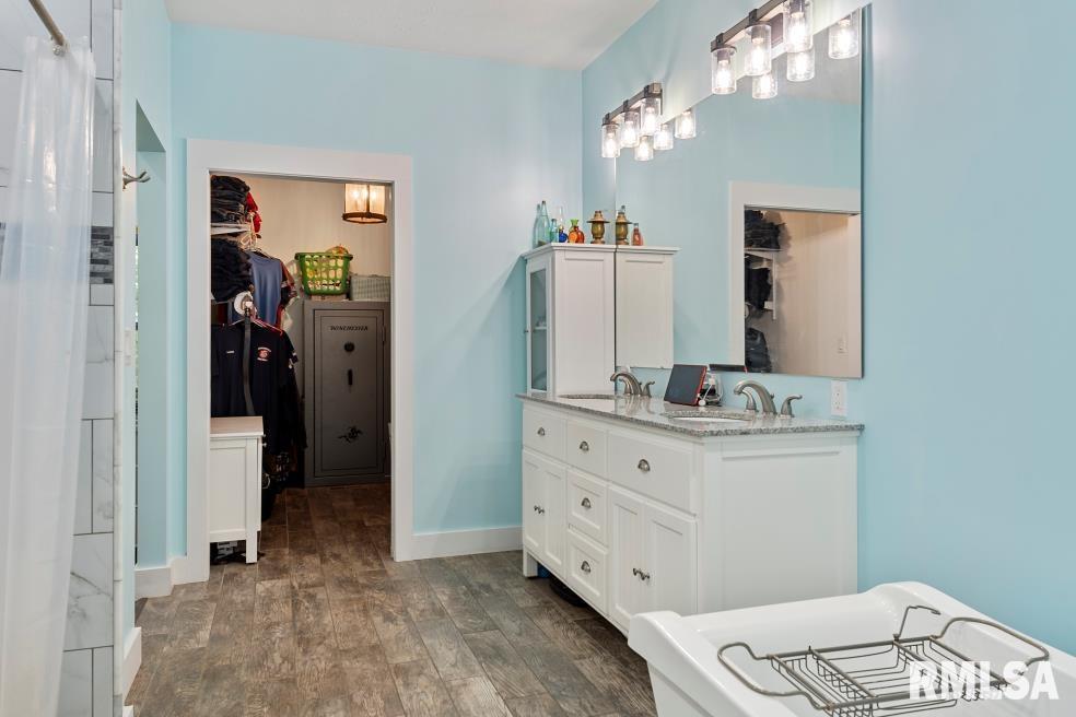 305 Timber Creek Road Jacksonville, IL 62650 - Photo 33 of 60 Gallery Image 33
