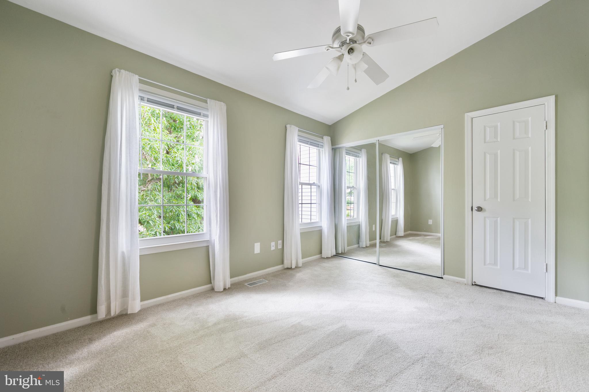 14676 Basingstoke Loop Centreville, VA 20120 - Photo 20 of 39 PRIMARY BEDROOM 2