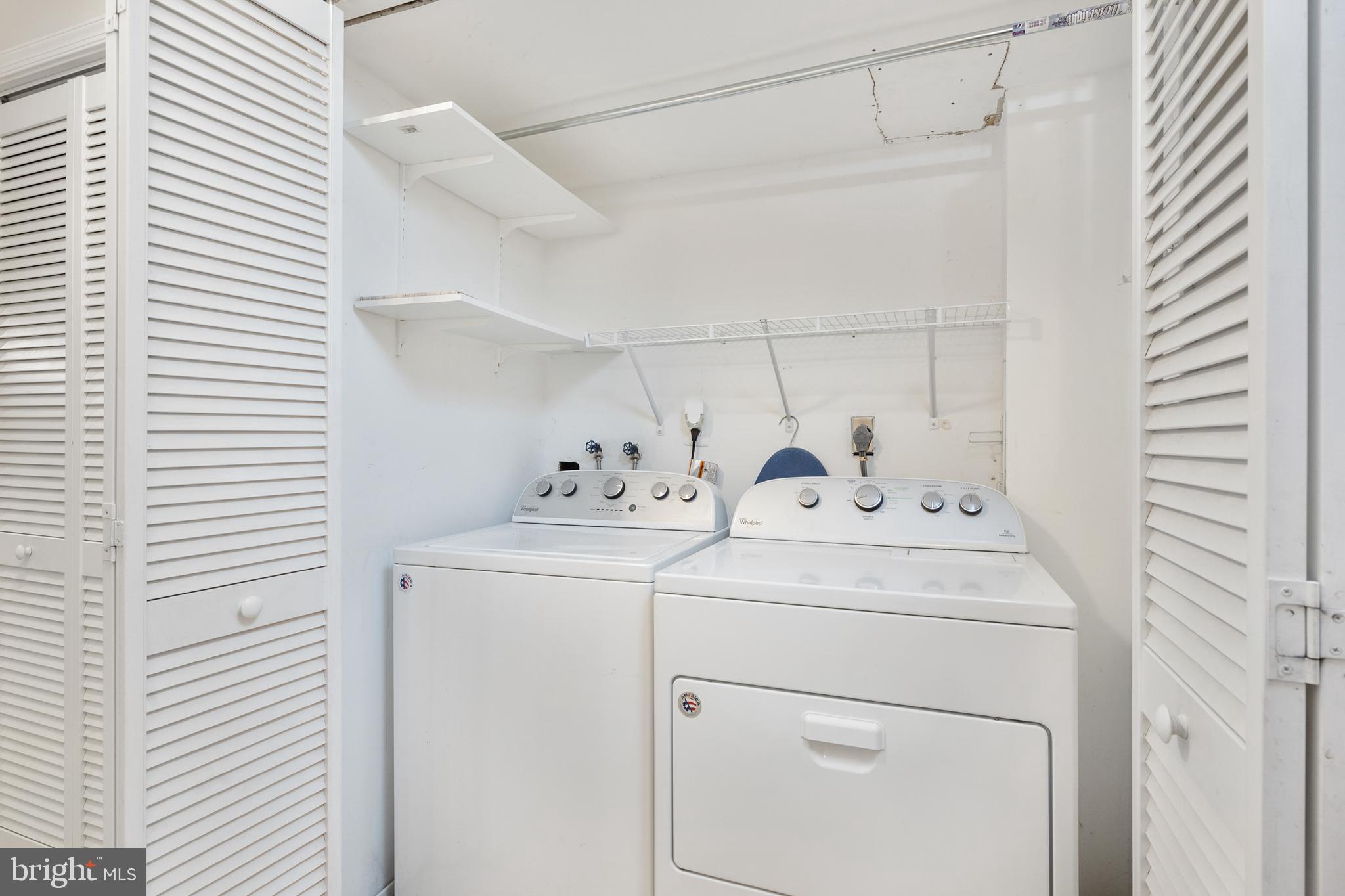 14676 Basingstoke Loop Centreville, VA 20120 - Photo 25 of 39 LAUNDRY SPACE