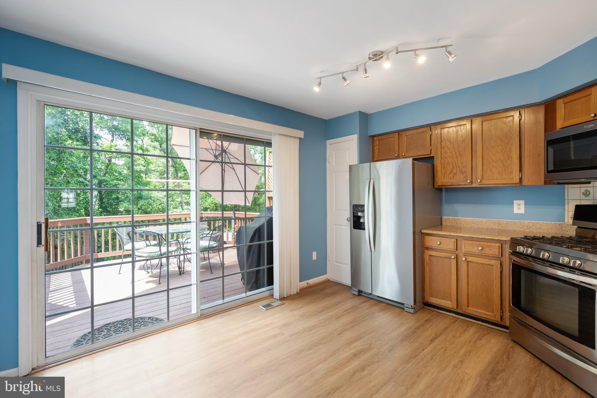 14676 Basingstoke Loop Centreville, VA 20120 - Photo 8 of 39 KITCHEN 1