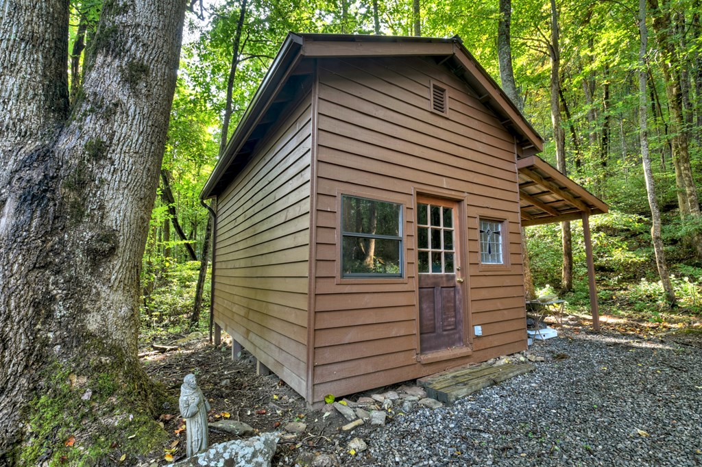 261 Spring Road Blairsville, GA 30512 - Photo 17 of 24 Gallery Image 17