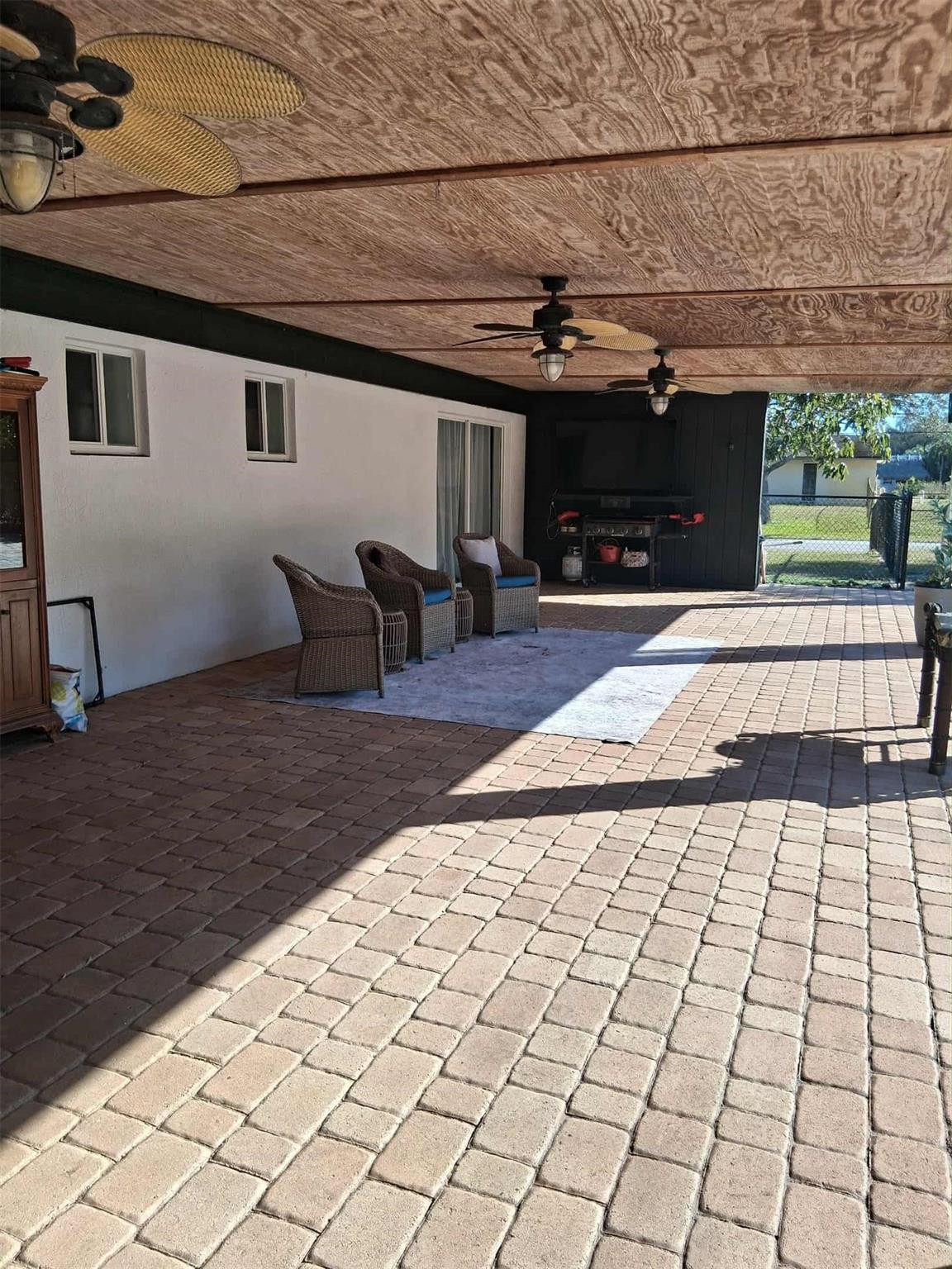 5191 Southwest 109th Avenue Davie, FL 33328 - Photo 2 of 30 Photo 2