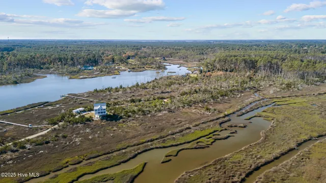 $250,000 | 170 Pasture Point Lane, Smyrna, NC 28579