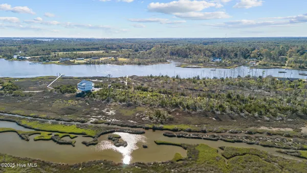 $250,000 | 170 Pasture Point Lane, Smyrna, NC 28579
