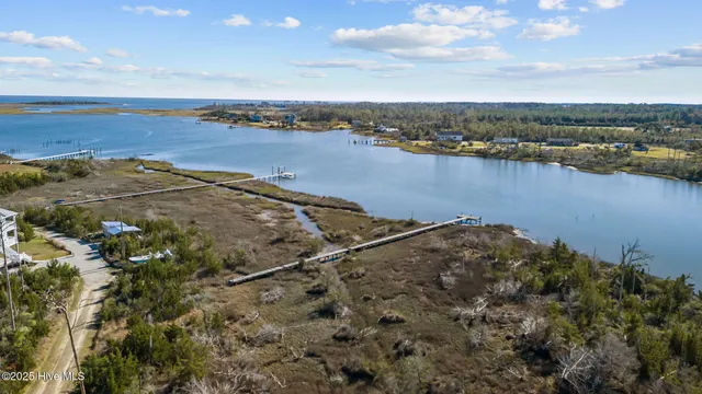 $250,000 | 170 Pasture Point Lane, Smyrna, NC 28579