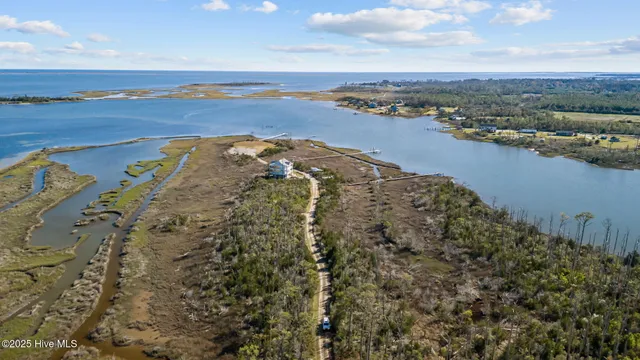 $250,000 | 170 Pasture Point Lane, Smyrna, NC 28579