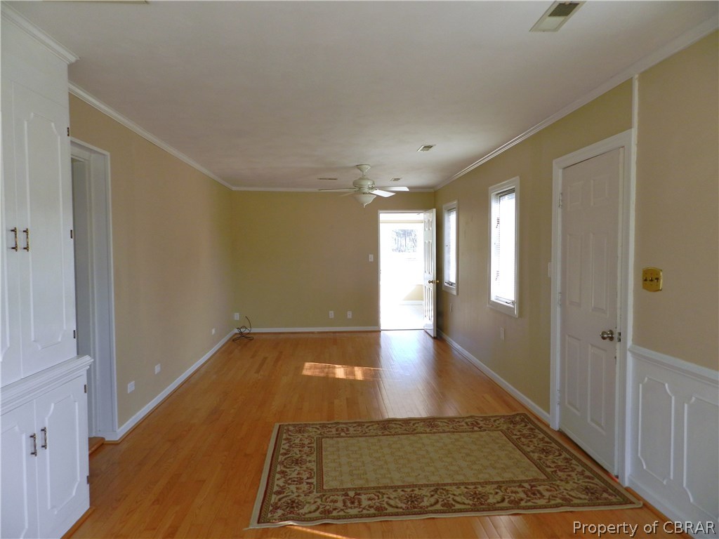 371 Gwynnville Road Hudgins, VA 23076 - Photo 4 of 20