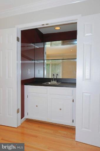 13215 Rippling Brook Drive Silver Spring, MD 20906 - Photo 10 of 30 Wet Bar