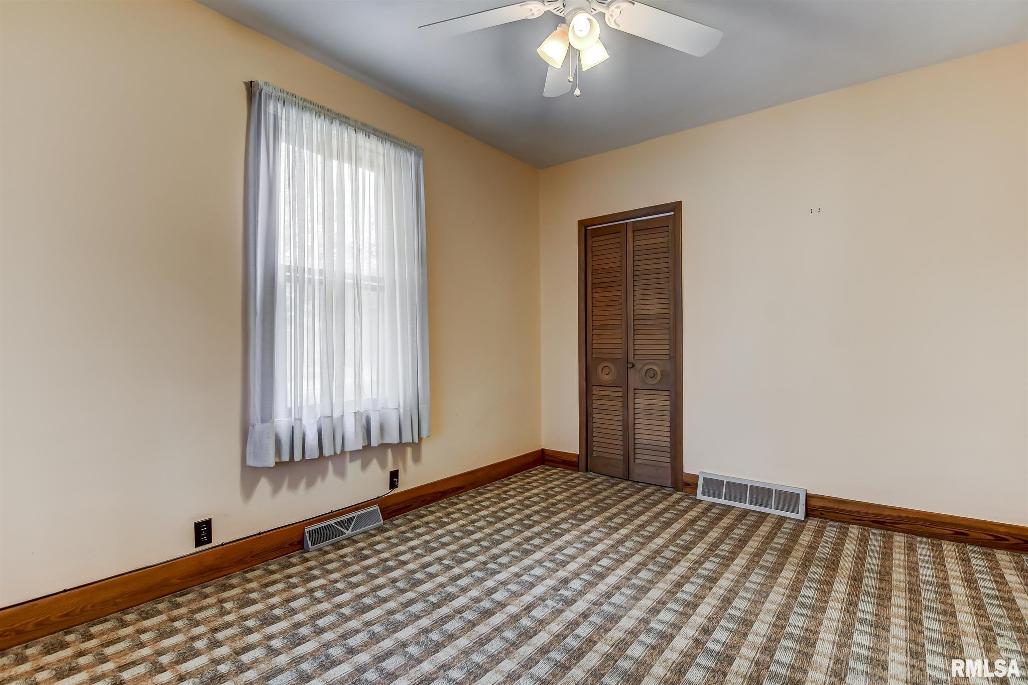 2202 Grandview Avenue Springfield, IL 62702 - Photo 13 of 33