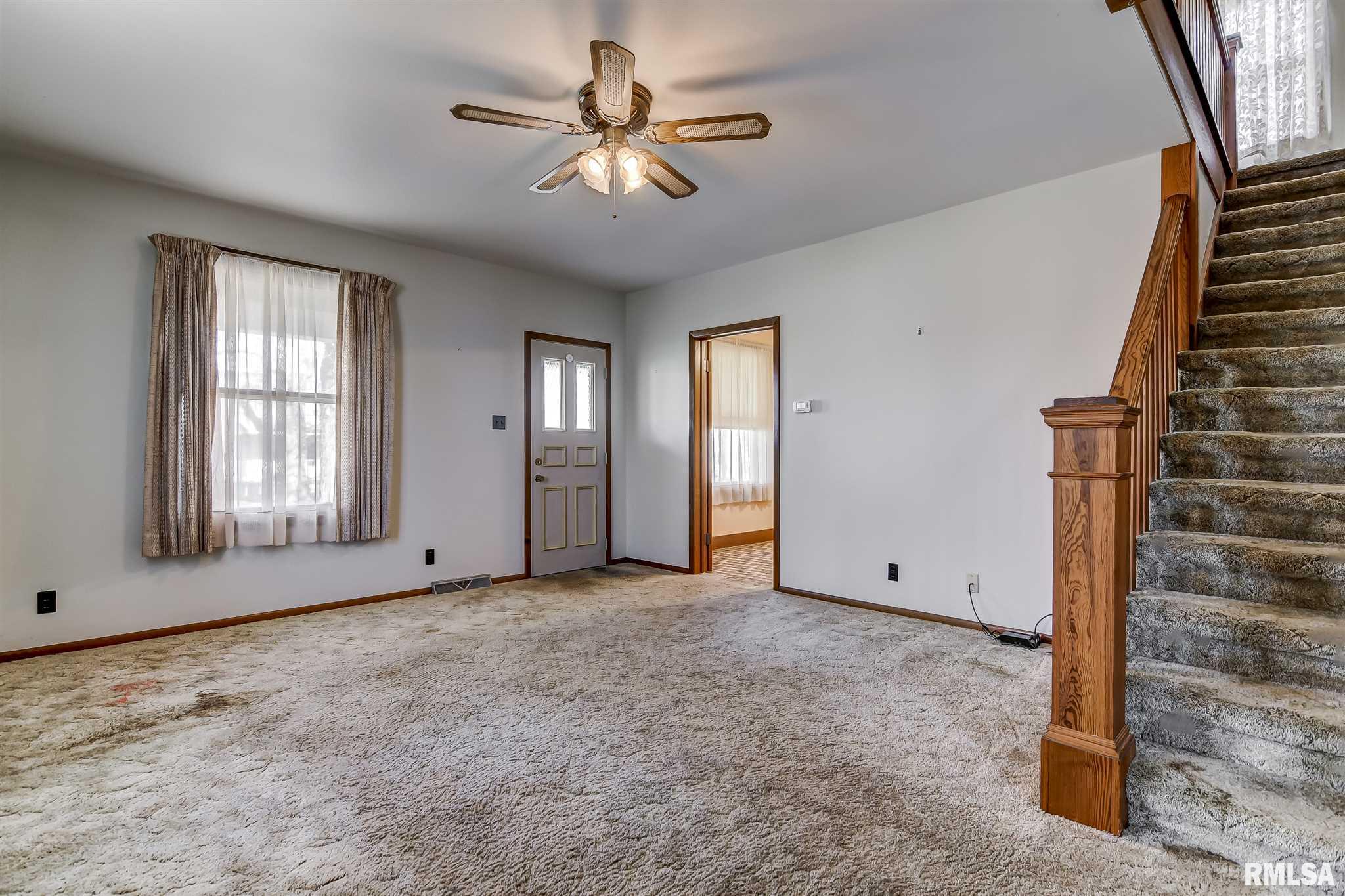2202 Grandview Avenue Springfield, IL 62702 - Photo 4 of 33
