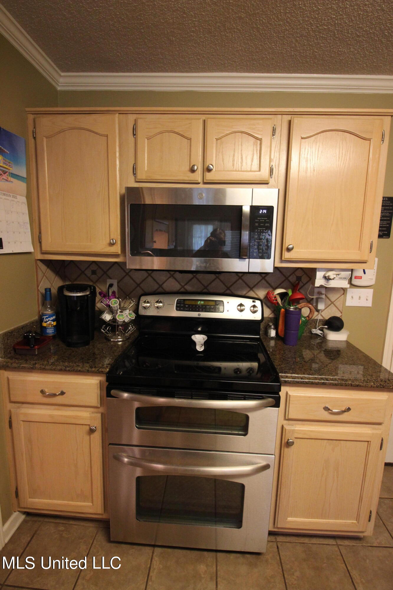 2483 Tragg Avenue Hernando, MS 38632 - Photo 13 of 43 Double Oven