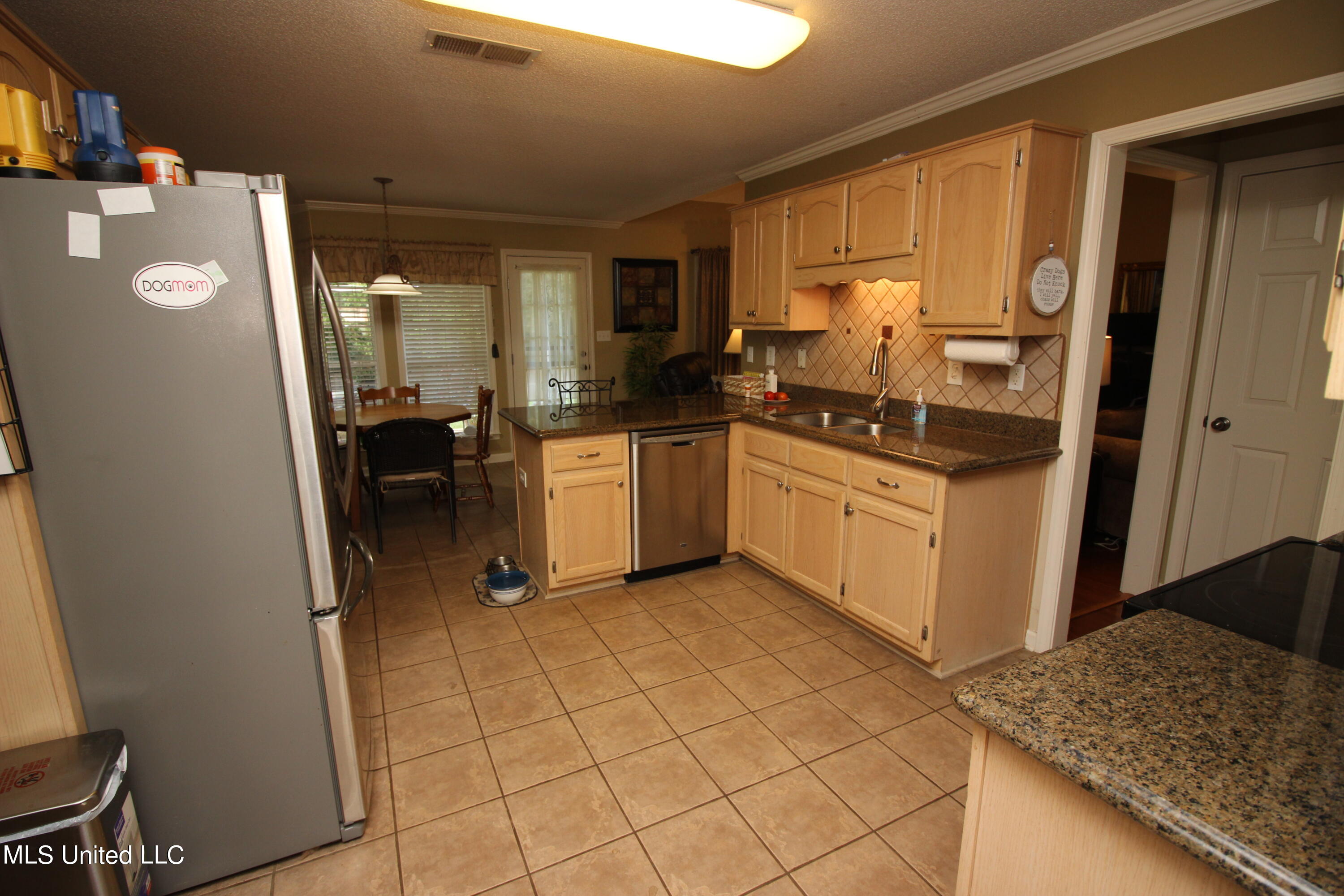 2483 Tragg Avenue Hernando, MS 38632 - Photo 14 of 43 Granite Counter Tops