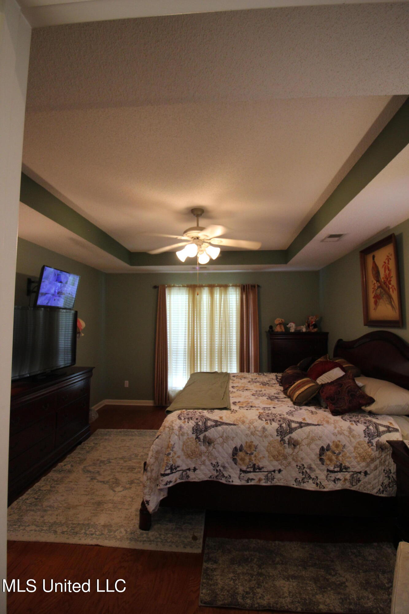 2483 Tragg Avenue Hernando, MS 38632 - Photo 21 of 43 Hardwood in Master Bedroom