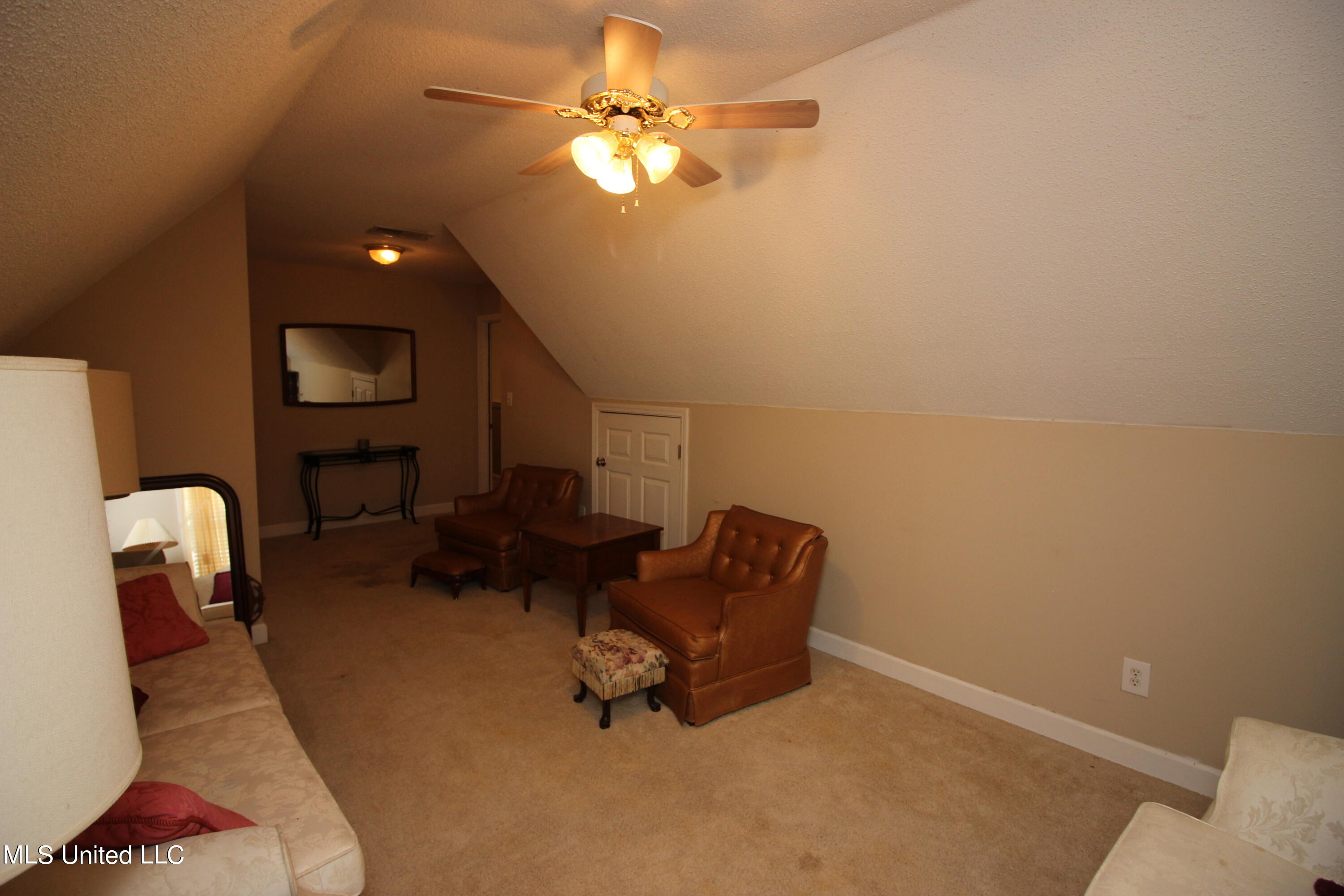 2483 Tragg Avenue Hernando, MS 38632 - Photo 38 of 43 Space for bed & study desk area