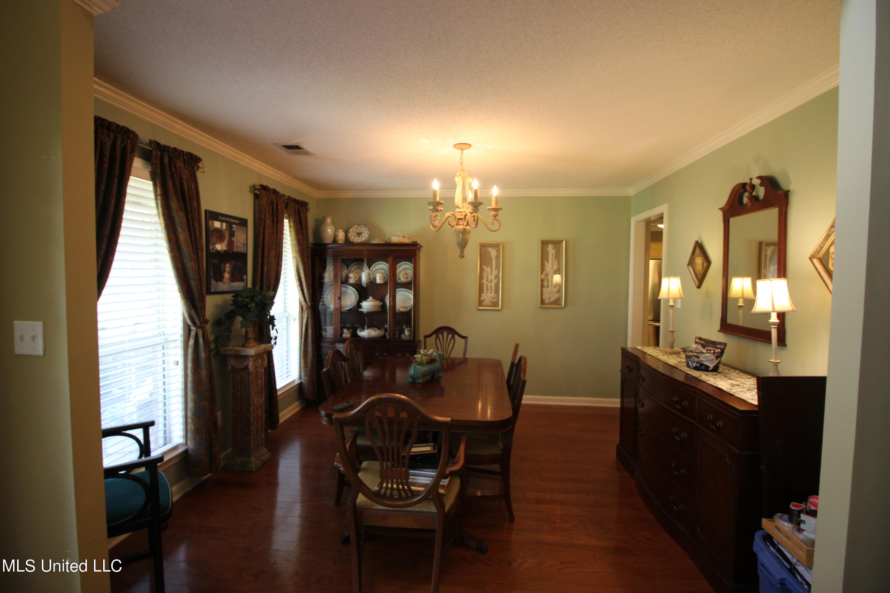 2483 Tragg Avenue Hernando, MS 38632 - Photo 5 of 43 Formal Dining Room
