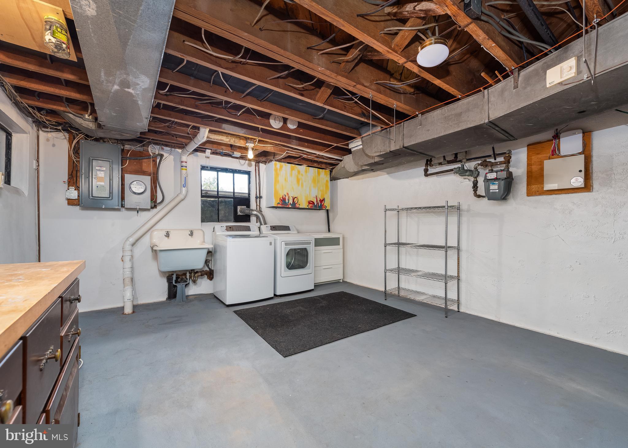 209 Patuxent Road Laurel, MD 20707 - Photo 19 of 26 Laundry room with garage access