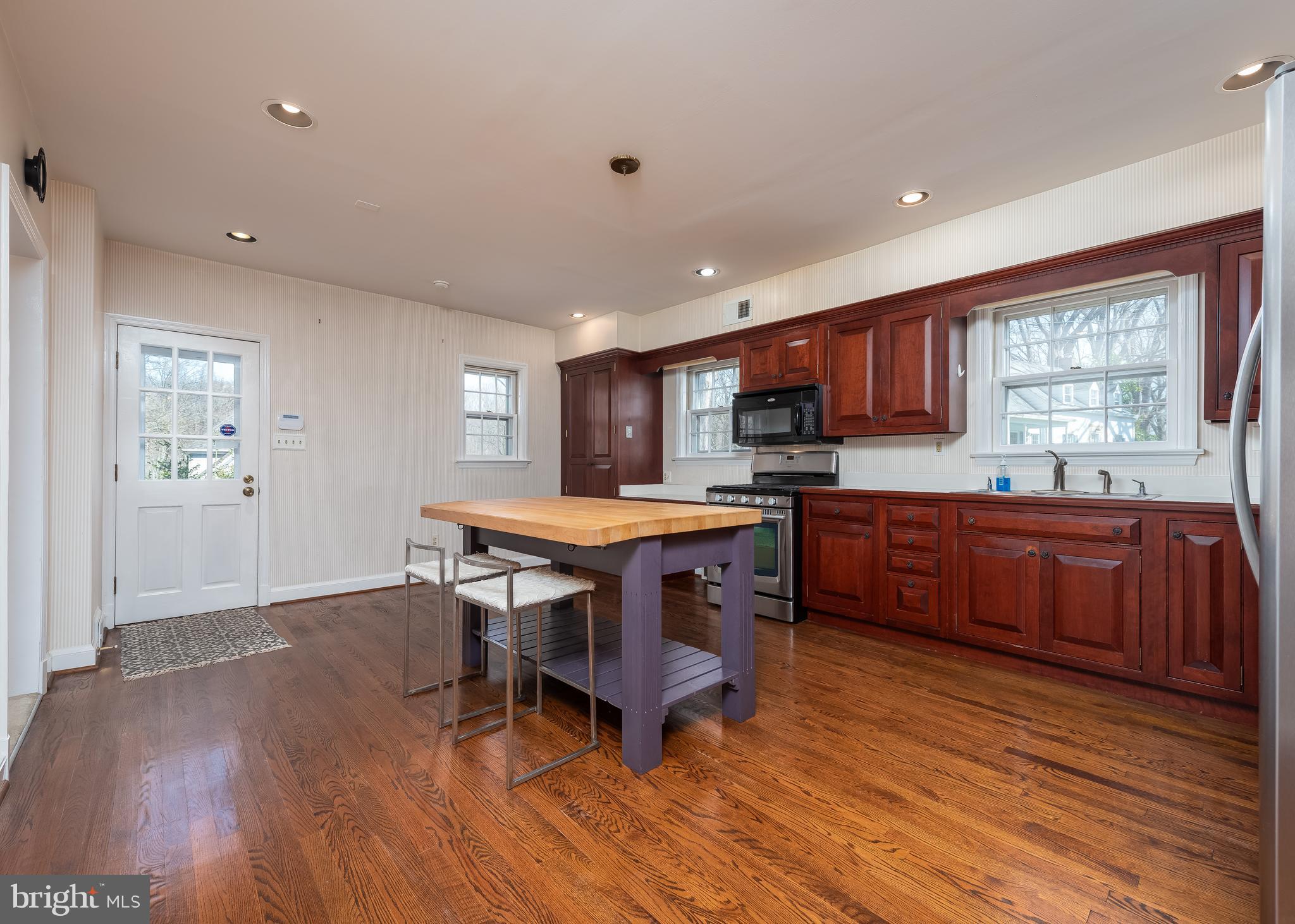 209 Patuxent Road Laurel, MD 20707 - Photo 8 of 26 Kitchen