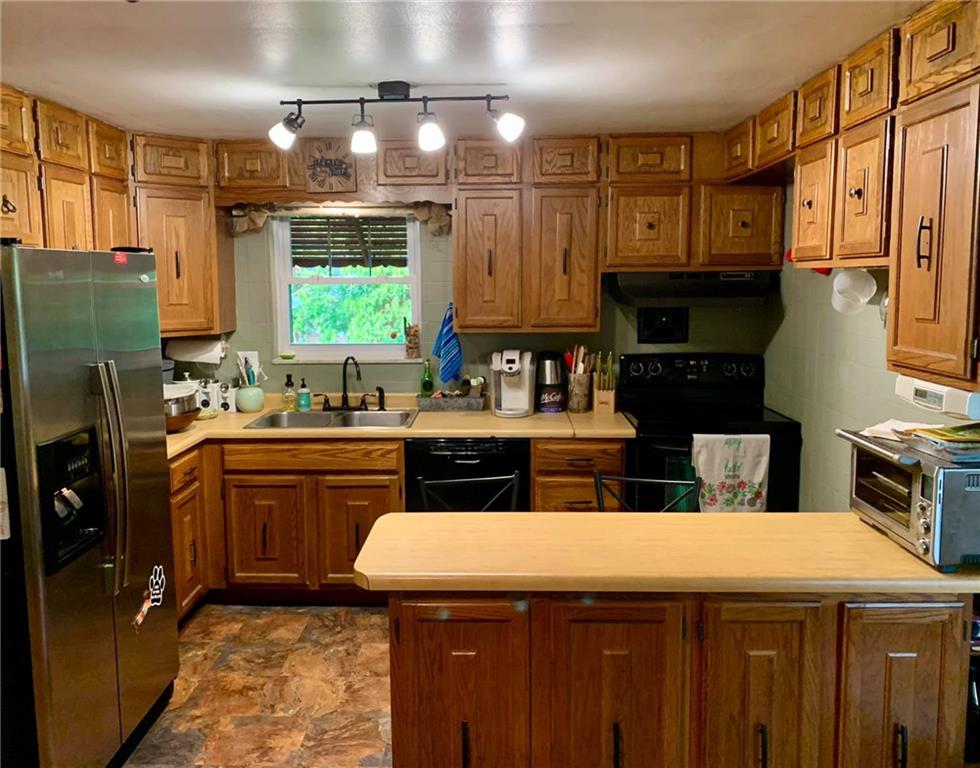 615 Pettigrew Road Irwin, PA 15642 - Photo 15 of 25 Gallery Image 15