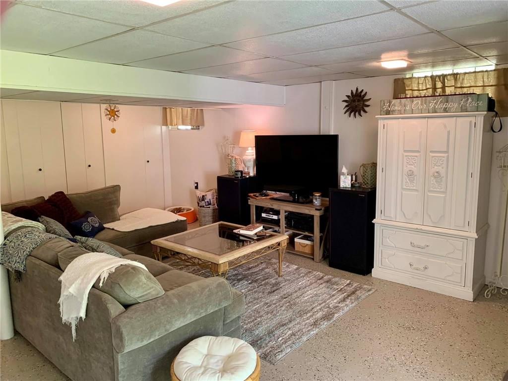 615 Pettigrew Road Irwin, PA 15642 - Photo 22 of 25 Gallery Image 22