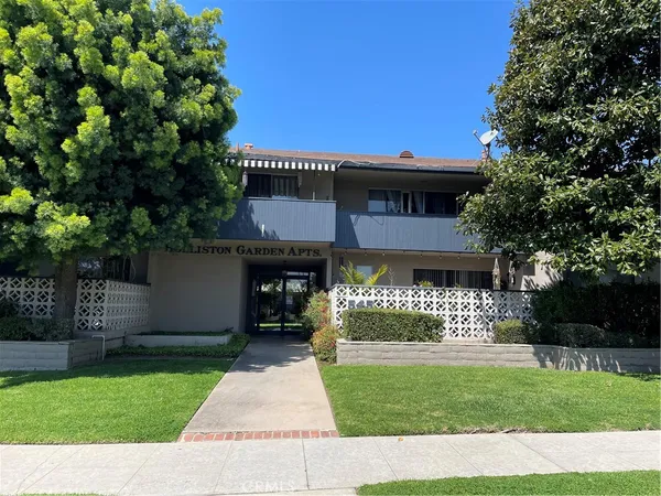 $1,825 | 545 North Holliston Avenue, Unit 5, Pasadena, CA 91106