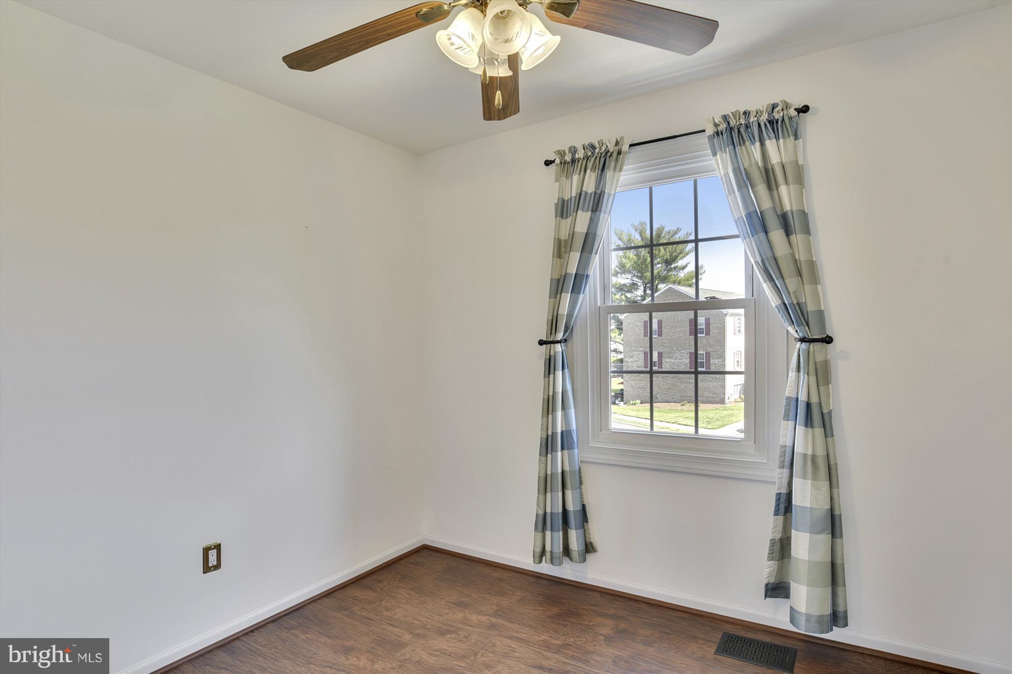 14557 Golden Oak Road Centreville, VA 20121 - Photo 14 of 21 Bedroom 3