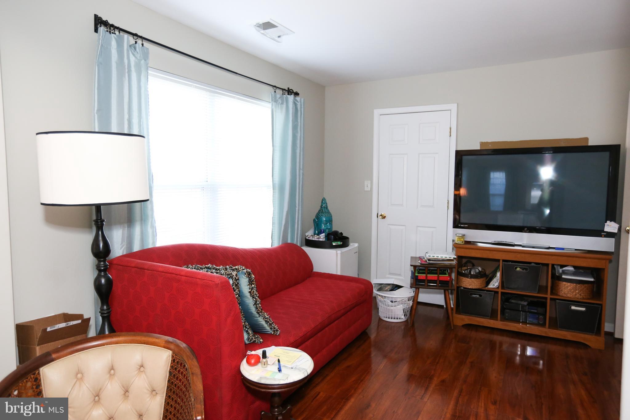 3102 Kidder Road Clinton, MD 20735 - Photo 10 of 18 Bedroom (Master) Sitting Area