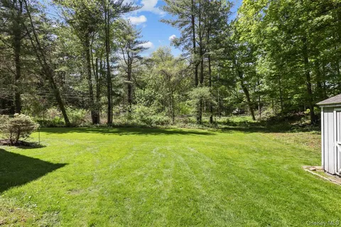 a view of outdoor space